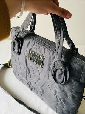 Marc by Marc Jacobs Workwear Quilted Padded laptop Bag in Grey
